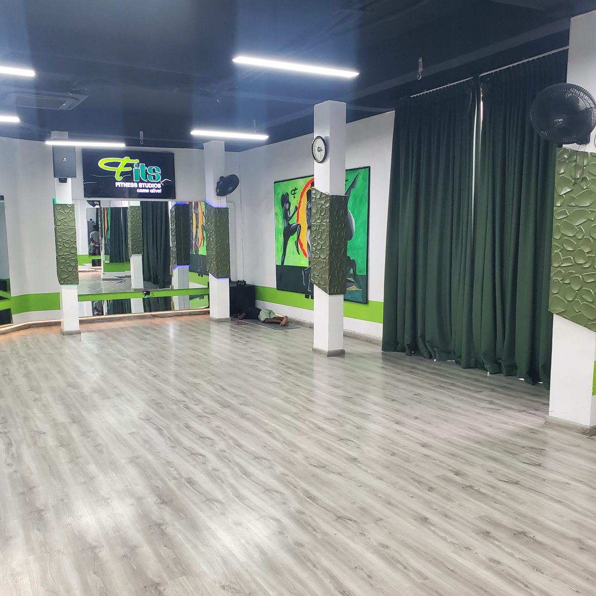 Interior Fitness Studio Hall