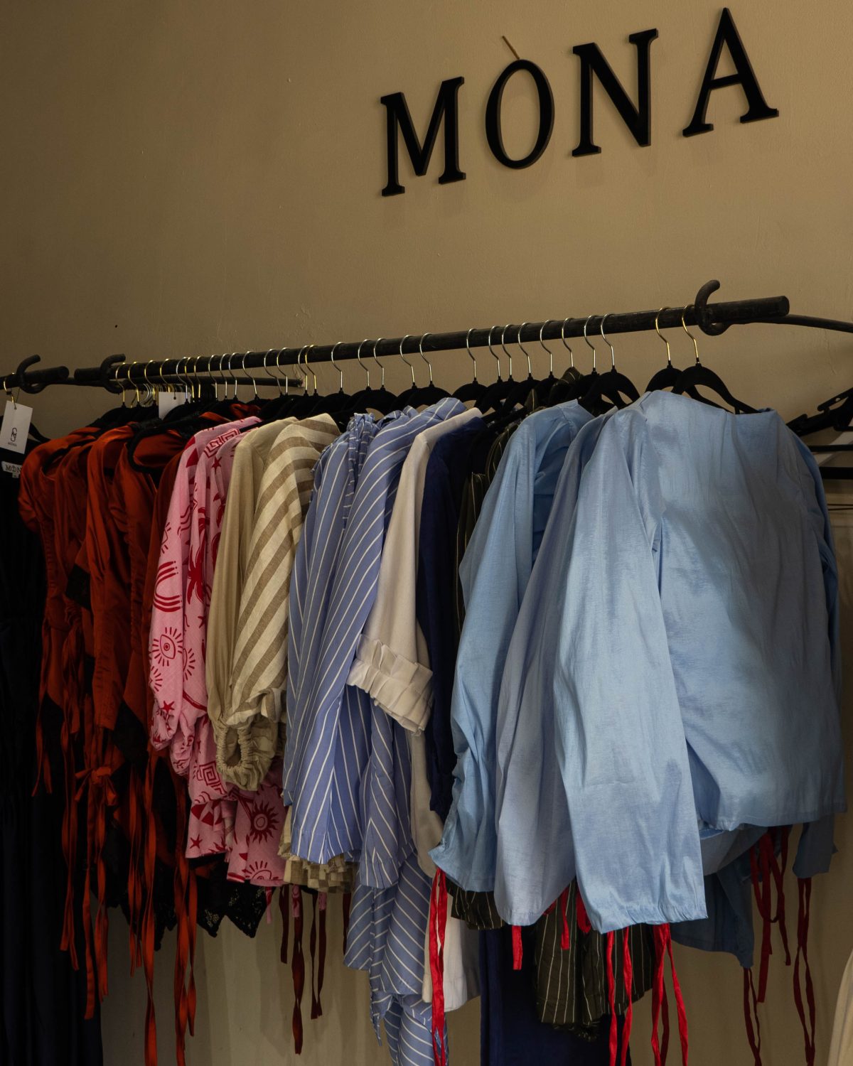 MONA SHOP