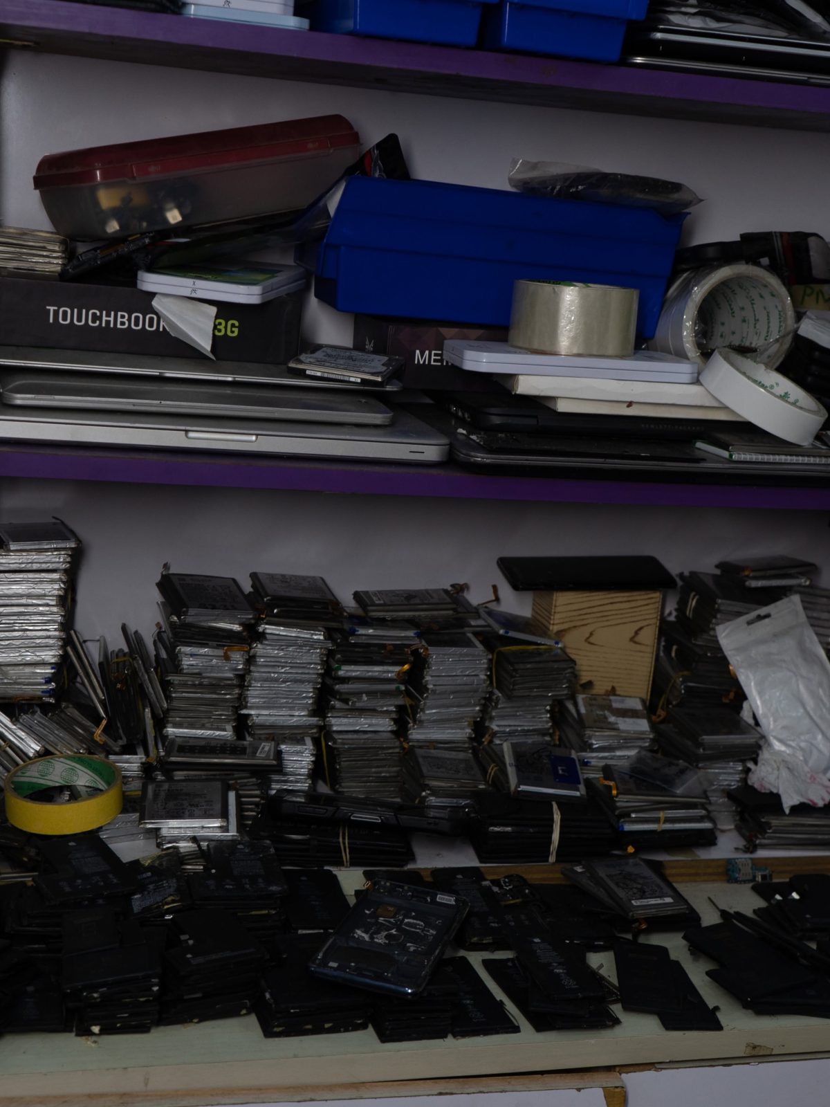 Screen Hunter Recycle — Phone Parts & Repairs, Lekki gallery