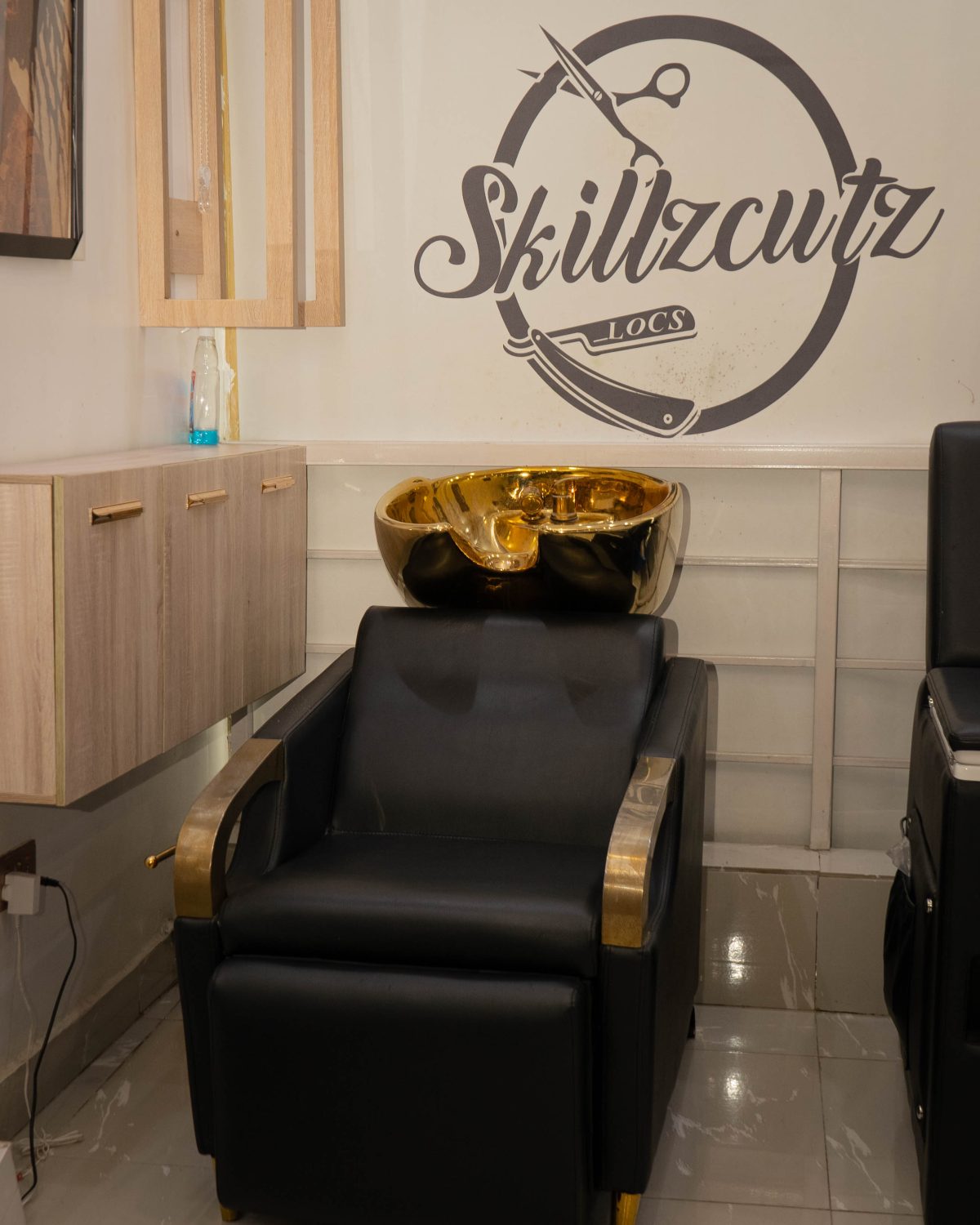 SKILLZCUTZ_LOCS